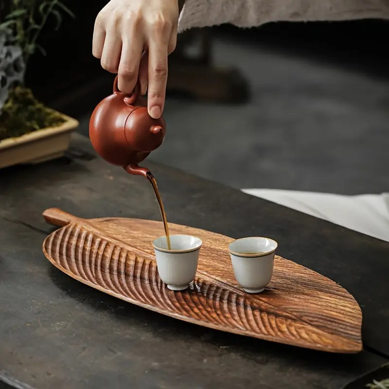 Plateau en bois de noyer vintage